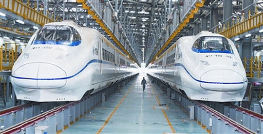武广高铁今晨起跑　我国步入高速铁路新时代