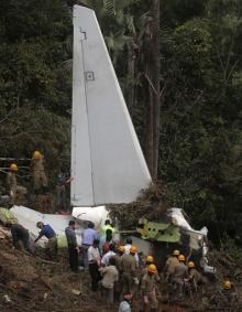 一巴基斯坦航空客机坠毁 机上载有152名乘客