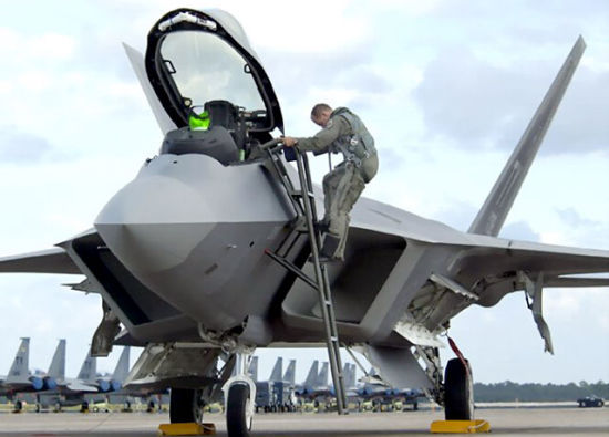 ýѡʮսF-15ӰF-22