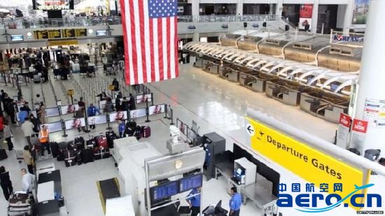 美国航空系统出现计算机故障 致数百航班延误