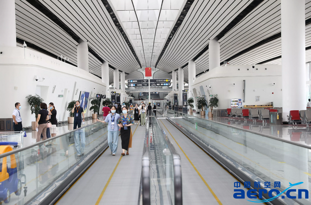 大兴机场航站楼e指廊将改用于保障国内航班